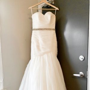 Wedding gown